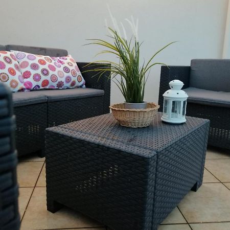 Casa Vacanza Il Gelsomino Magico 아볼라 외부 사진