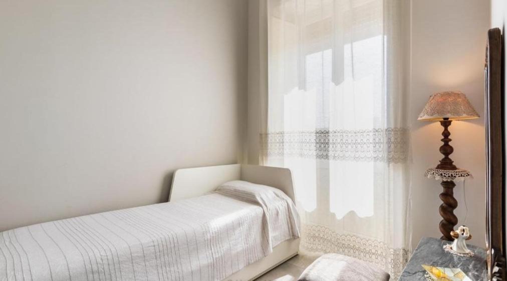 Casa Vacanza Il Gelsomino Magico 아볼라 외부 사진
